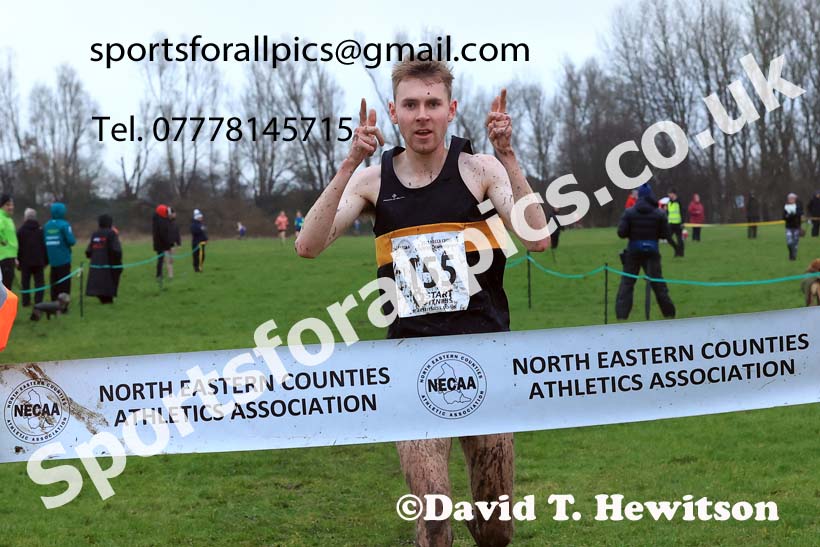 Senior mens 2023 North Eastern Cross Country Champs., Temple Park, South Shields. Photo: David T. Hewitson/Sports for All Pics